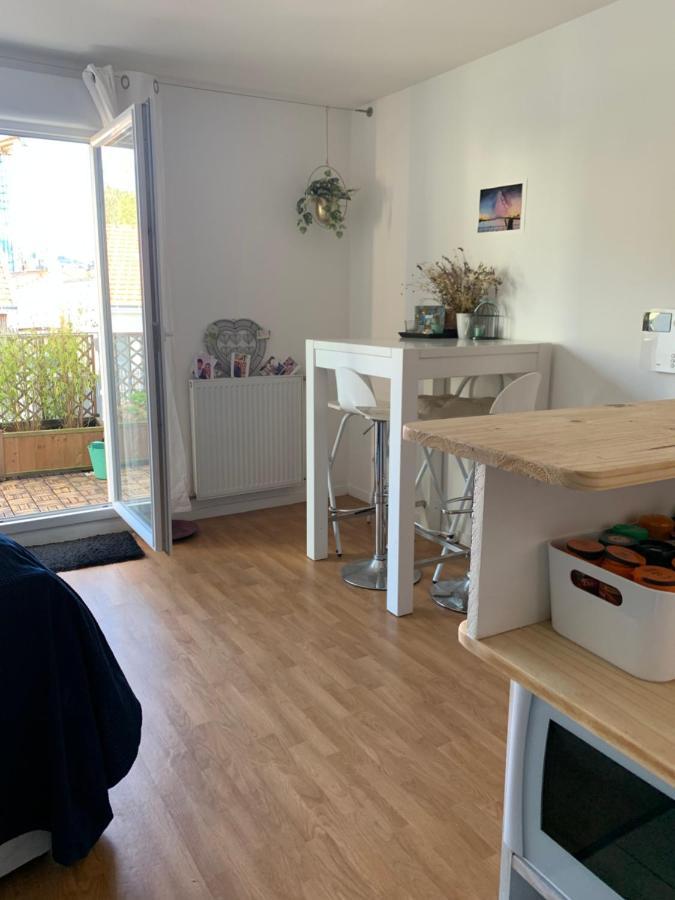Super Logement Cosy, A Deux Pas Du Tram Nantes Exterior foto